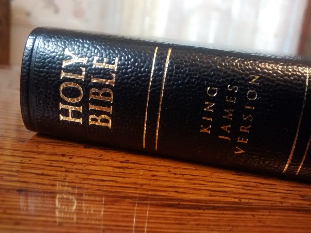 bible, kjv, holy bible-998150.jpg